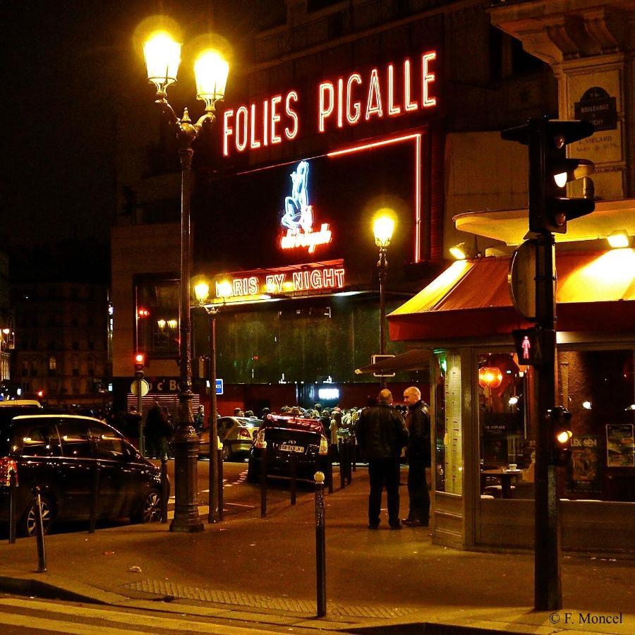 Studio Pigalle De 25 M2 - 2 Lits Simples Type Gigogne Pour 2 Personnes - Coeur Touristique De Paris - 2 Minutes De La Station Metro Pigalle ,Petit Train Vers La Butte Montmartre-Cabarets Moulin Rouge,Chez Michou-Restaurants Bouillon Pigalle,Berliner Екстер'єр фото