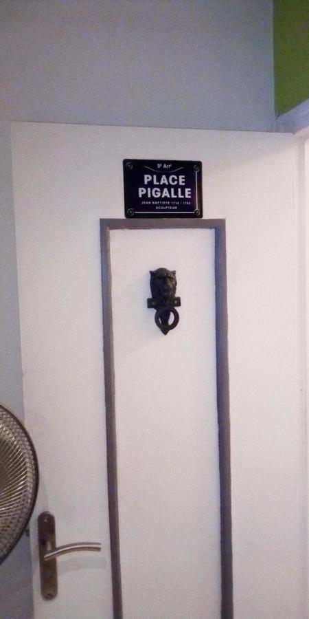 Studio Pigalle De 25 M2 - 2 Lits Simples Type Gigogne Pour 2 Personnes - Coeur Touristique De Paris - 2 Minutes De La Station Metro Pigalle ,Petit Train Vers La Butte Montmartre-Cabarets Moulin Rouge,Chez Michou-Restaurants Bouillon Pigalle,Berliner Екстер'єр фото