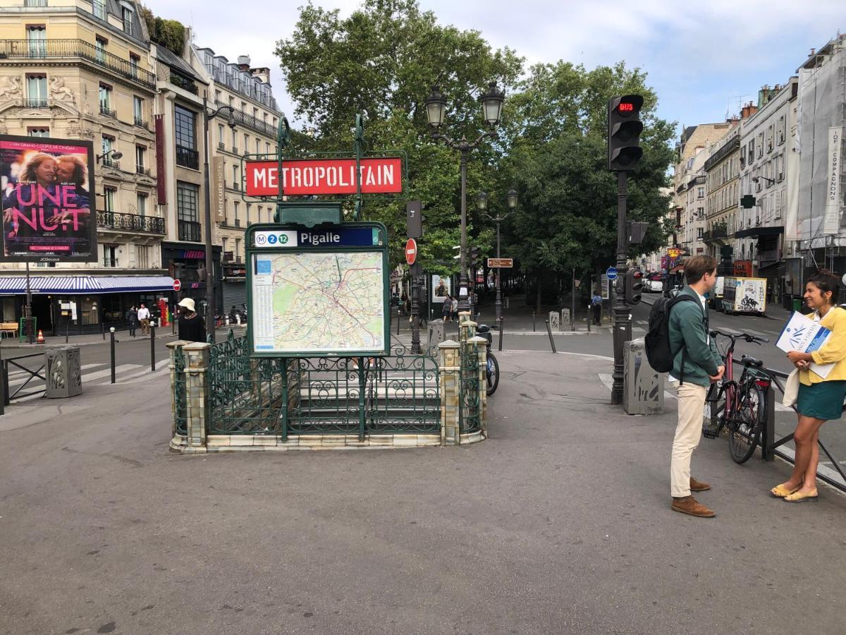 Studio Pigalle De 25 M2 - 2 Lits Simples Type Gigogne Pour 2 Personnes - Coeur Touristique De Paris - 2 Minutes De La Station Metro Pigalle ,Petit Train Vers La Butte Montmartre-Cabarets Moulin Rouge,Chez Michou-Restaurants Bouillon Pigalle,Berliner Екстер'єр фото