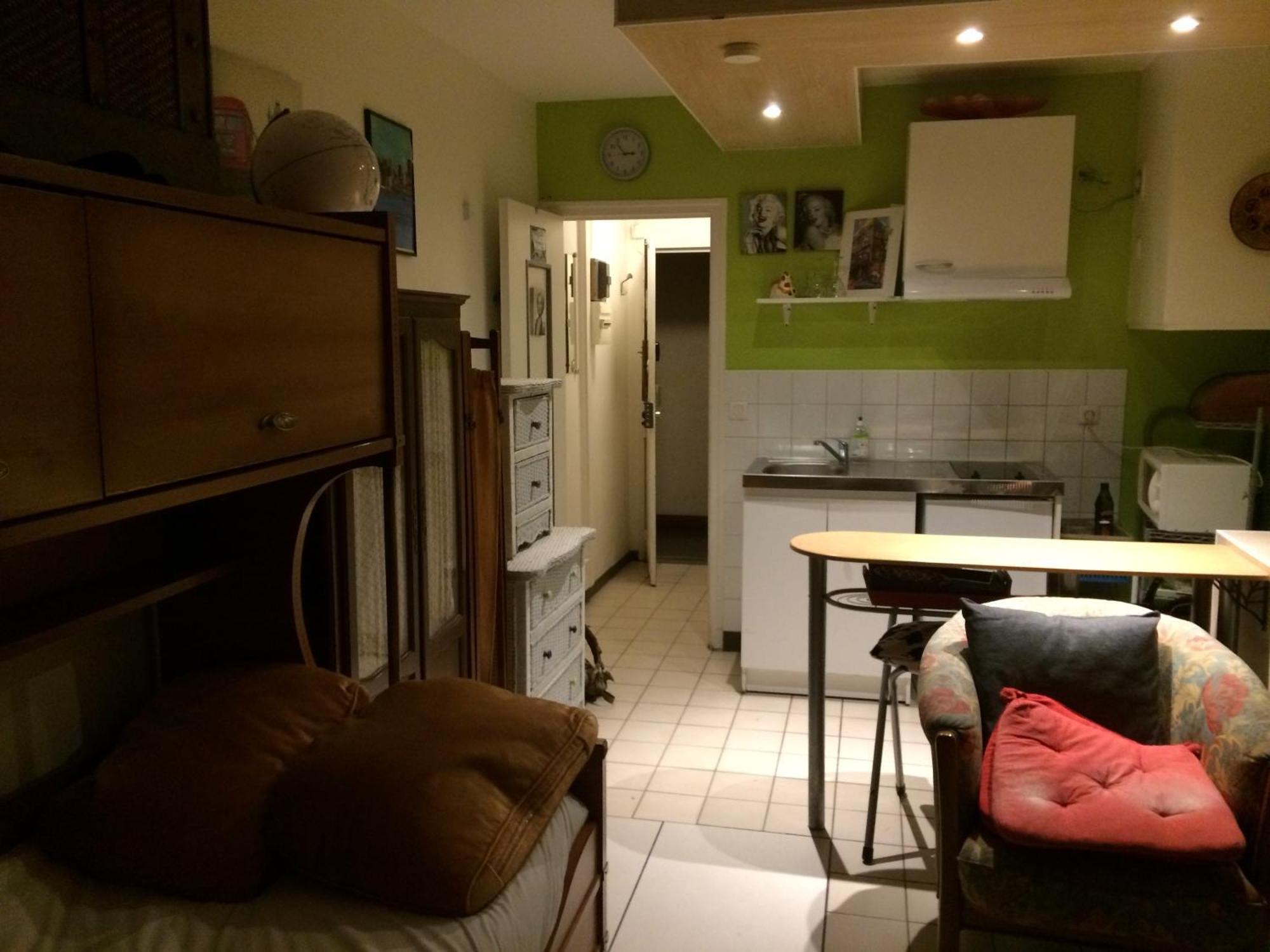 Studio Pigalle De 25 M2 - 2 Lits Simples Type Gigogne Pour 2 Personnes - Coeur Touristique De Paris - 2 Minutes De La Station Metro Pigalle ,Petit Train Vers La Butte Montmartre-Cabarets Moulin Rouge,Chez Michou-Restaurants Bouillon Pigalle,Berliner Екстер'єр фото